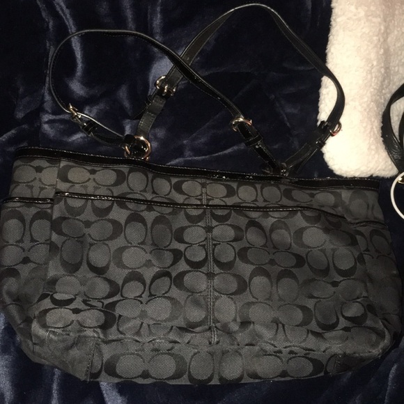 black coach bag - Picture 2 of 2